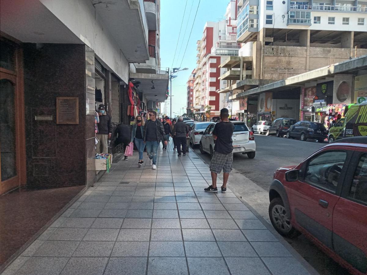 1 Ambiente Pleno Centro-1 Cuadra Casino-peatonal-playa Punta Iglesias-popular Apartment Mar del Plata