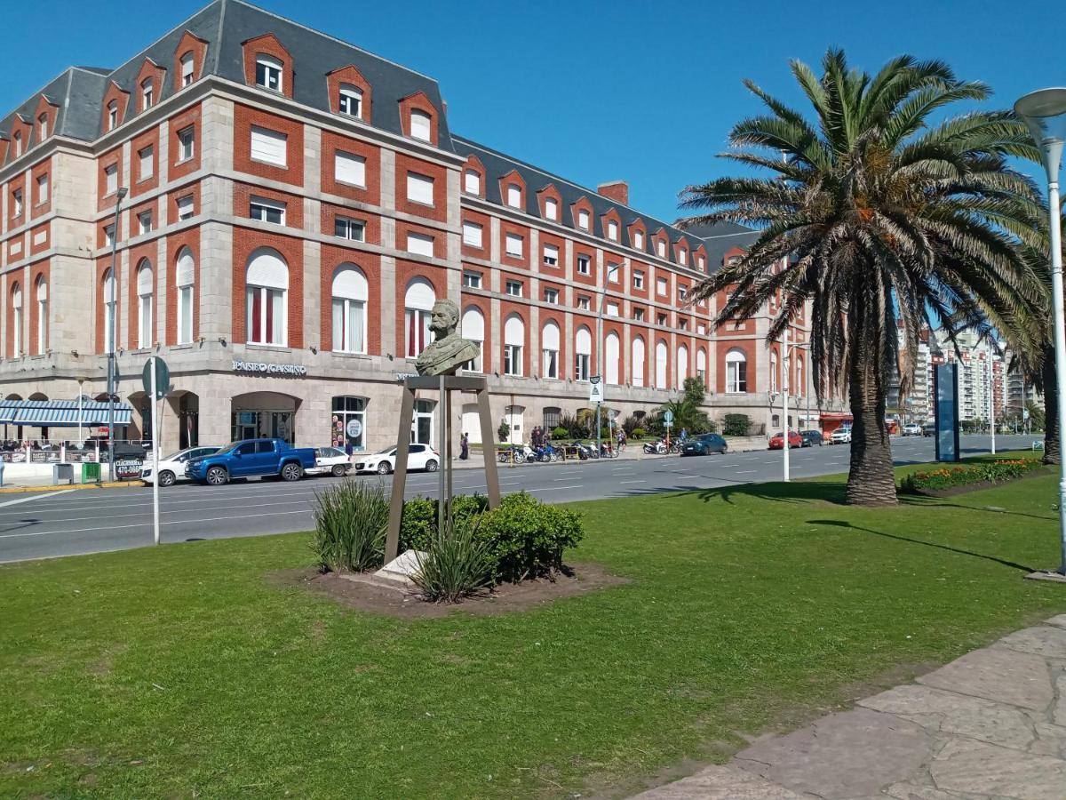 1 Ambiente Pleno Centro-1 Cuadra Casino-peatonal-playa Punta Iglesias-popular Apartment Mar del Plata
