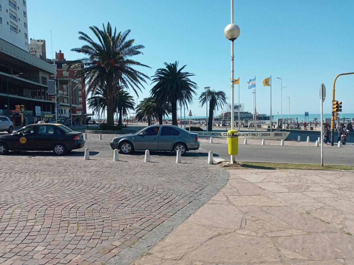 Apartment 1 Ambiente Pleno Centro-1 Cuadra Casino-peatonal-playa Punta Iglesias-popular Mar del Plata