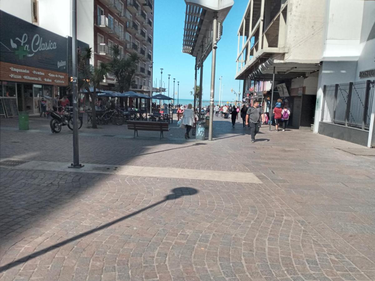 1 Ambiente Pleno Centro-1 Cuadra Casino-peatonal-playa Punta Iglesias-popular Apartment Mar del Plata