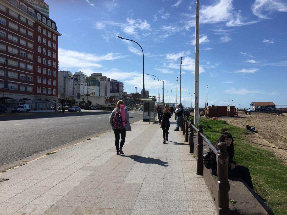 Apartment 1 Ambiente Pleno Centro-1 Cuadra Casino-peatonal-playa Punta Iglesias-popular Mar del Plata